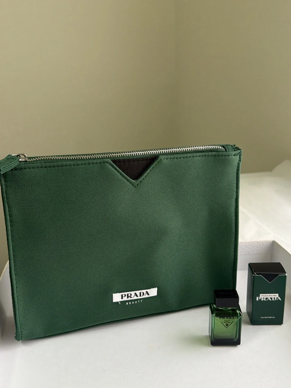 New,unused Prada beautyDark Green Cosmetic Pouch with Si Logo and mini perfumee3